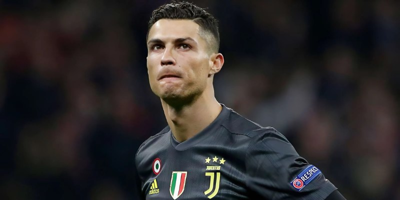 Kỷ lục của Ronaldo gây chấn động sự nghiệp bóng đá thế giới